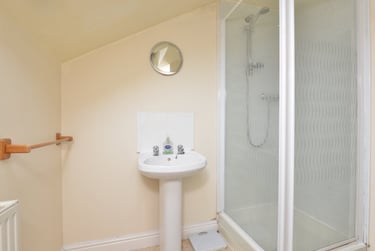 4 bed flat, St. Davids Hill, St davids, Exeter, EX44BE - Image 6